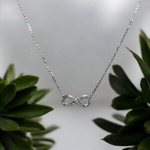 Infinity pendant necklace